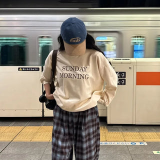SUNDAY Lettering Sweatshirt