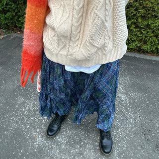Checked flared wrinkle long skirt
