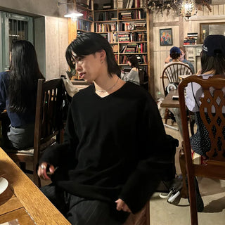 Brick V-neck knit