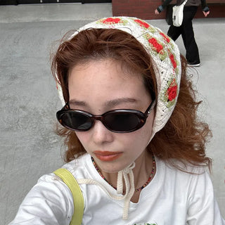 Mini oval sunglasses