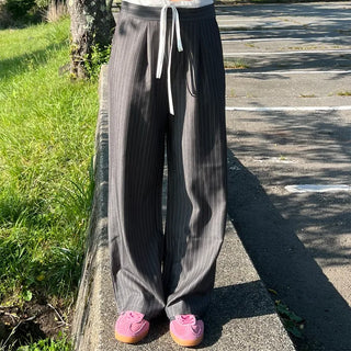 Wide-fit colored striped slacks