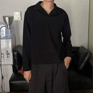 Basic open-collar T-shirt