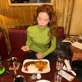 Colored turtleneck knit