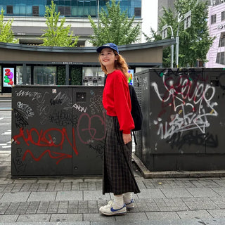 Voluminous Cropped Sweatshirt