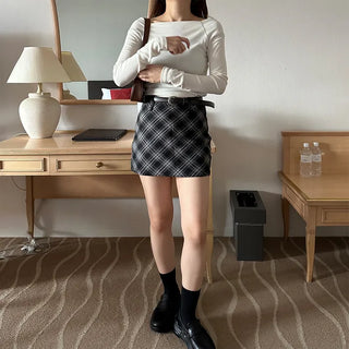 Checkered mini skirt