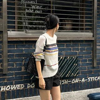 Multi-border color weaving knit