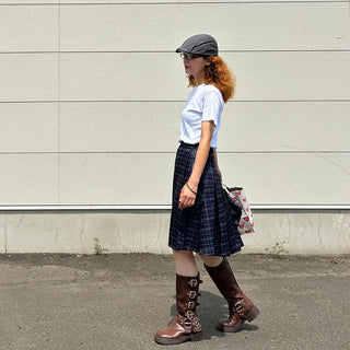 Buckle belt boots