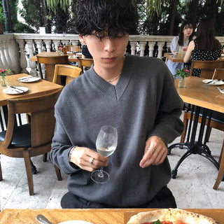 Basic V-neck knit