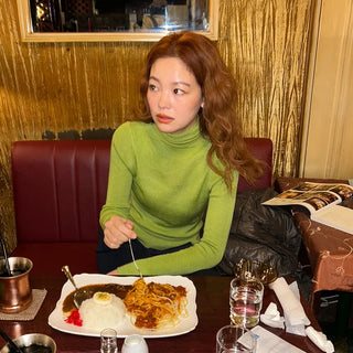 Colored turtleneck knit