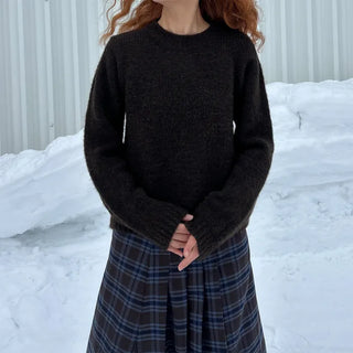Round neck soft knitwear