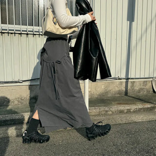 Low-balance pintuck long skirt
