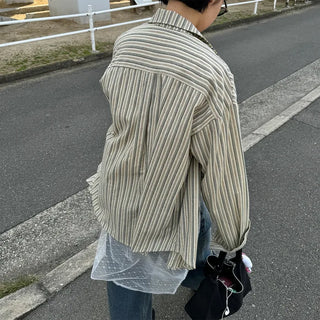 Striped collar shirt