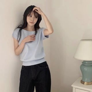Slim boat neck knit