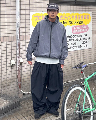 Side-tuck snap-button pants