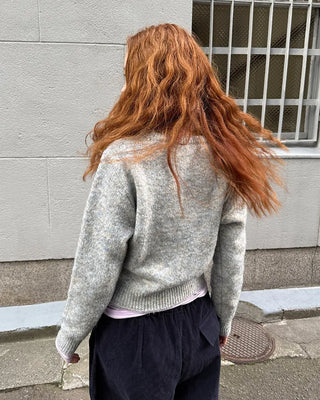 Round neck long-sleeve knit