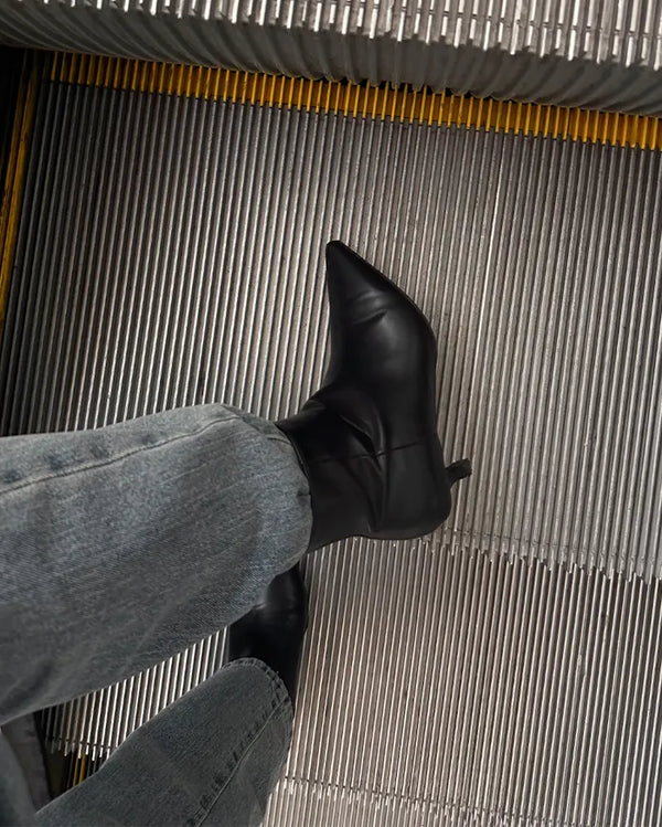 Leather pointed-toe ankle boots
