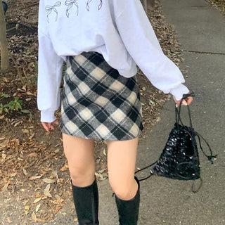 Cross-check mini skirt