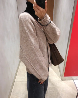 V-neck loose-fitting knit cardigan