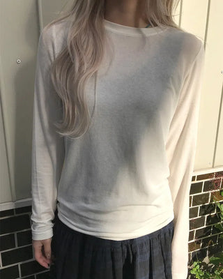 Round neck long-sleeve T-shirt