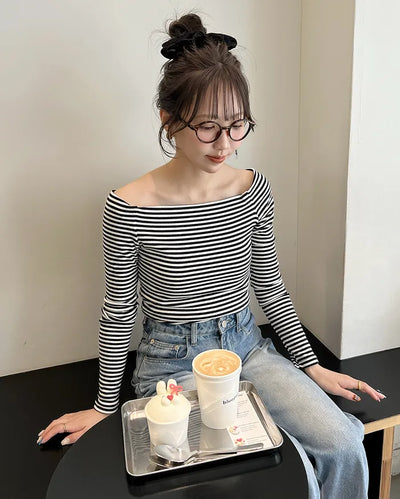 Striped off-shoulder t-shirt