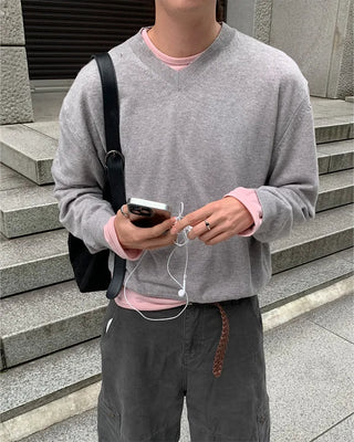 V-neck long-sleeve knit