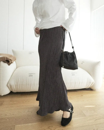Matte color pleated skirt