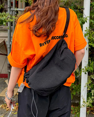 Drawstring shoulder bag