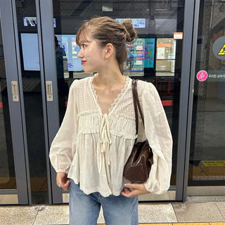Lace long-sleeved blouse