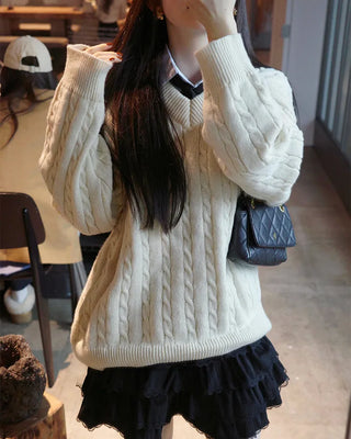 V-neck Loose Fit Cable Knit
