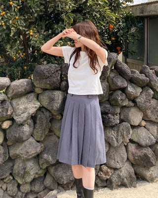 Banded pleated midi skirt