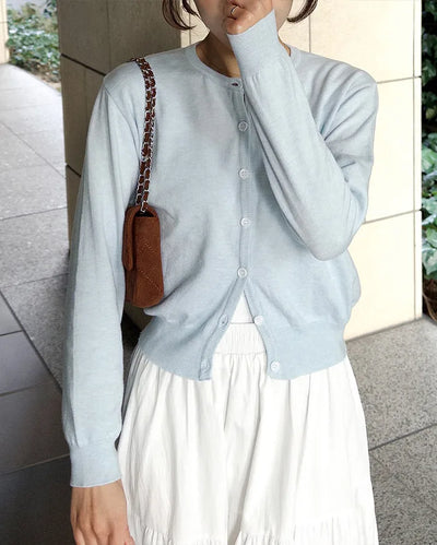 Round neck knit cardigan