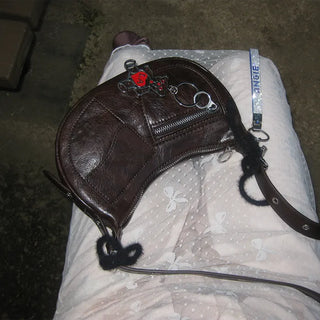 Pocket shoulder bag