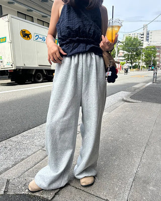 Wide-fit sweatpants
