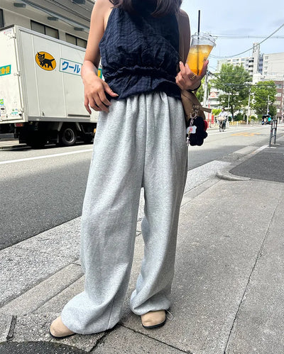 Wide-fit sweatpants