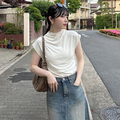 Off-neck compact T-shirt