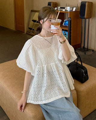 Balloon puff punching blouse
