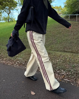 Line detail easy pants