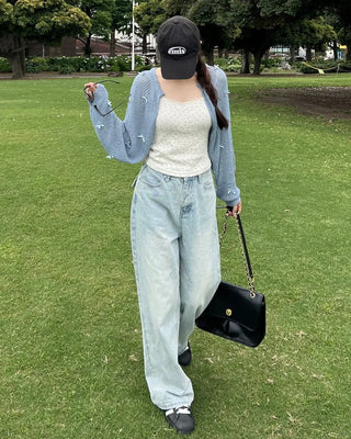Wide-leg denim jeans with rear pockets