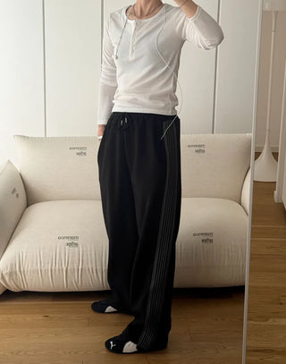 Line detail sweatpants