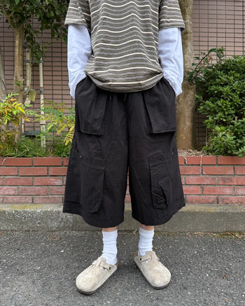 Out-pocket Bermuda shorts