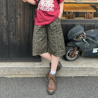 Leopard print Bermuda shorts