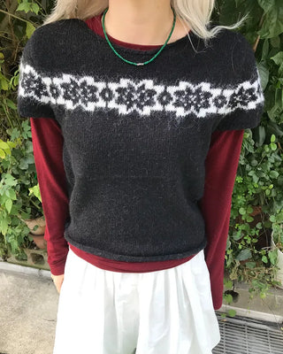 Clover-colored bead necklace