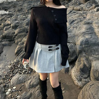 Off-shoulder button-slit knit