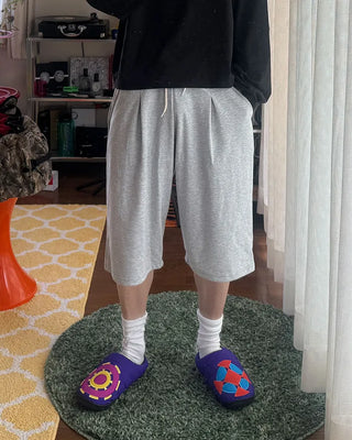 One-tuck Bermuda sweatpants