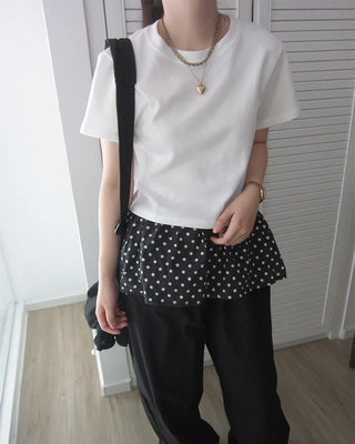 Cropped half-sleeve T-shirt