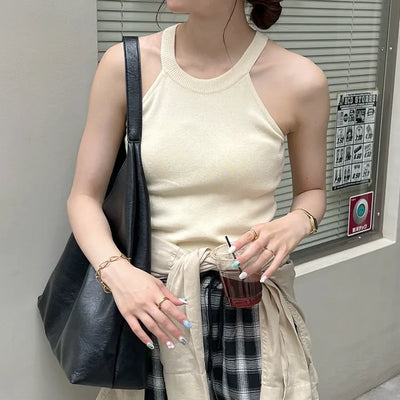 Halter neck knit sleeveless
