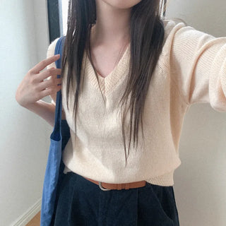 V-neck knit
