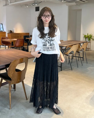 See-through lace long skirt