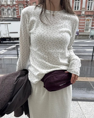 Flower pattern long-sleeved T-shirt