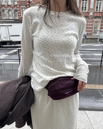Flower pattern long-sleeved T-shirt